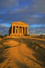 Temple of Concordia, Valley of the Temples, Agrigento, Sicily, Italy