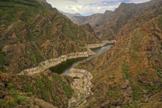 Canary Islands, Gran Canaria, Presa del Parralillo Reservoir, Gran Canaria, Canary Islands, Spain