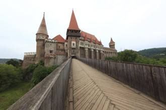 Hunedoara Castle, Castelul de Hunedoara, also Corvinus Castle, Corvini Castle, Eisenmarkt Castle,