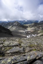 View of a mountain cirque and the Venediger group, hike to the summit of the Lasörling, Lasörling