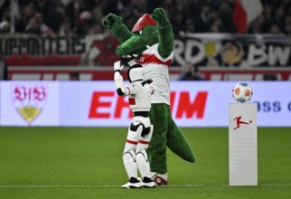 During the DFL and VfB Stuttgart Innovation Matchday, an AI-supported robot hands over the Adidas