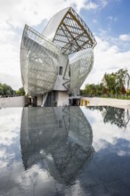 Louis Vuitton Foundation, Museum of Modern Art, architect Frank Gehry, Bois de Bologne, Paris, Île