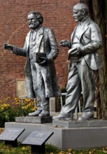 Statues of Karl Marx and Vladimir Ilyich Lenin in front of the Central Committee of the MLPD,