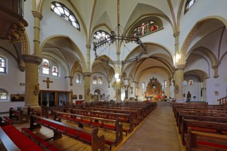 Pfarrkirche Sankt Blasius, interior view, Balve, Sauerland, North Rhine-Westphalia, Germany