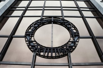 Historical photo, Removed coat of arms of the GDR at the Volkskammer in Berlin, 1990, Berlin,