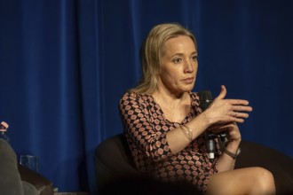 Series of talks organised by the writers' association PEN on the subject of IST DAS NOCH / SCHON