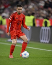 Raphael Guerreiro FC Bayern Munich FCB (22) Action on the ball Allianz Arena, Munich, Bavaria,