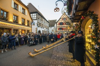 Christmas market, Eguisheim, Haut-Rhin, Grand Est Region, Alsace, France