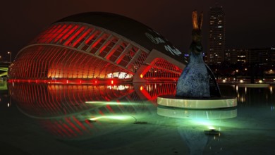 Europe, Spain, Valencia, Ciudad de les Artes y las Siencias, building and park complex, dome