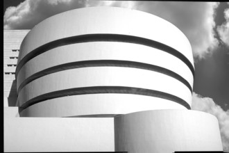 Peggy Guggenheim Museum, opened in 1959, black and white, New York, USA