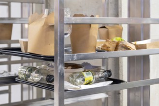 Restaurant Tablettwagen Abfall, Bern, Switzerland