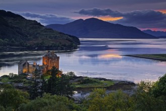 Castle Eilean Donan in Scotland, Loch Duich, Western Highlands, Western Highlands, Scotland, United