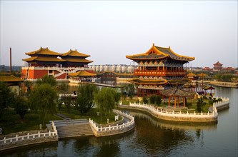 Qingming Riverside Landscape Garden in Kaifeng city