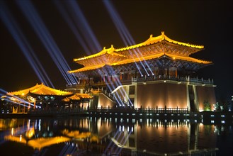 Qingming Riverside Landscape Garden in Kaifeng city