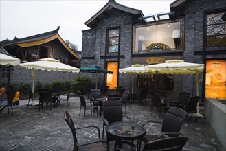 Chengdu wide alleys