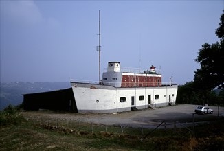 Cuchi White, Série Navirland