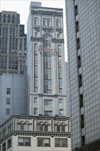 Cuchi White, Peinture murale de Richard Haas représentant le Times Building à New York