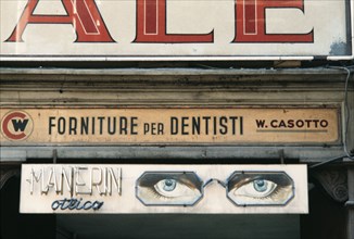 Ensigne d'un magasin de matériel pour dentistes, Italie