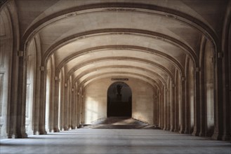 Galerie Mollien, musée du Louvre, en 1982