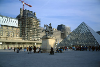 Travaux du Grand Louvre (1981-1999)