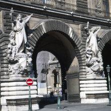 Travaux du Grand Louvre (1981-1999)