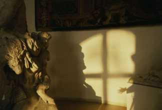 Jeu d'ombres au Musée du Louvre