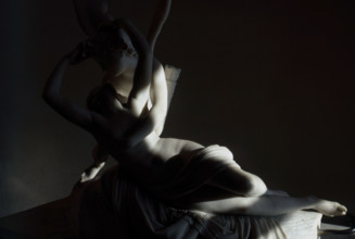 Psyché ranimée par le baiser de l'Amour, par Antonio Canova