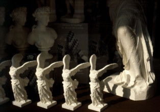 Moulages de la Victoire de Samothrace