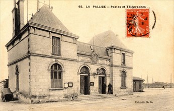 Post office
Palice