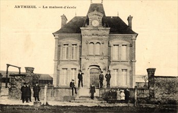 Arthieul,
School