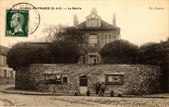 Mareil-en-France,
Town hall
