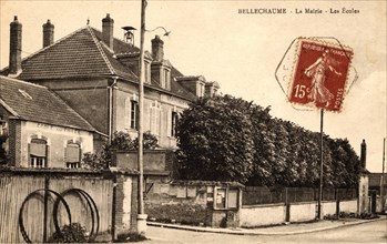 Bellechaume,
Mairie et école