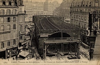 Construction du métro parisien boulevard Saint-André