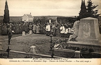 AVON-LES-ROCHES,
Cérémonie du 2 novembre au monument belge; discours du colonel Vinckier " vous serez vengés"