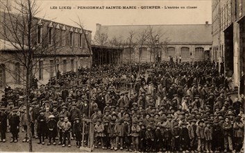 French pupils of the Sainte-Marie boarding school in Quimper