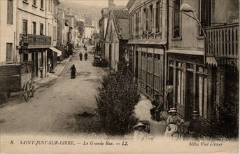 SAINT-JUST-SUR-LOIRE*