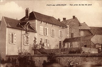 PACY-SUR-ARMANCON. Département : Yonne (89). Région : Bourgogne-Franche-Comté (anciennement