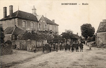 DOMPIERRE-EN-MORVAN. Département : Côte d'Or (21). Region: Bourgogne-Franche-Comté (formerly