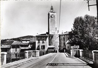 MOLLANS-SUR-OUVEZE. Département : Drome (26). Region: Auvergne-Rhône-Alpes (formerly Rhônes-Alpes)