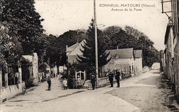 BONNEUIL-MATOURS