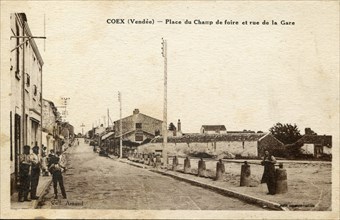 Coex, Place du Champ de Foire et rue de la Gare