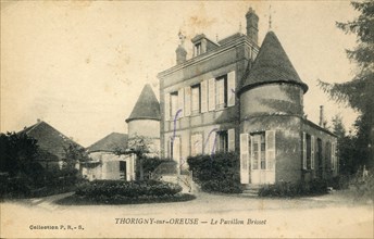 Thorigny-sur-Oreuse, le Pavillon Brissot