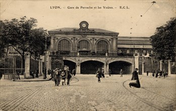 LYON