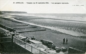 Seafront of Asnelles, damaged by the storm of 30 September 1905