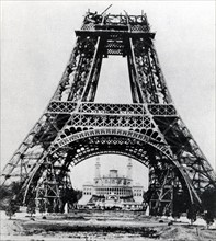 Paris, la construction de la Tour Eiffel en 1888