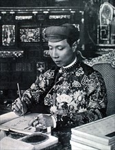 Sa majesté Khaï Dinh, empereur d'Annam