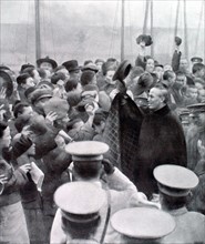 Entrée à Hankéou du général en chef sudiste Tchang Kaï-chek en janvier 1927