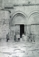 Jerusalem. French officers and soldiers gaurding the Holy Sepulchre (1918)