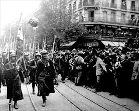 Défilé du 14 juillet à Paris en 1917