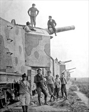 World War I. An armored train armed with 190-mm guns